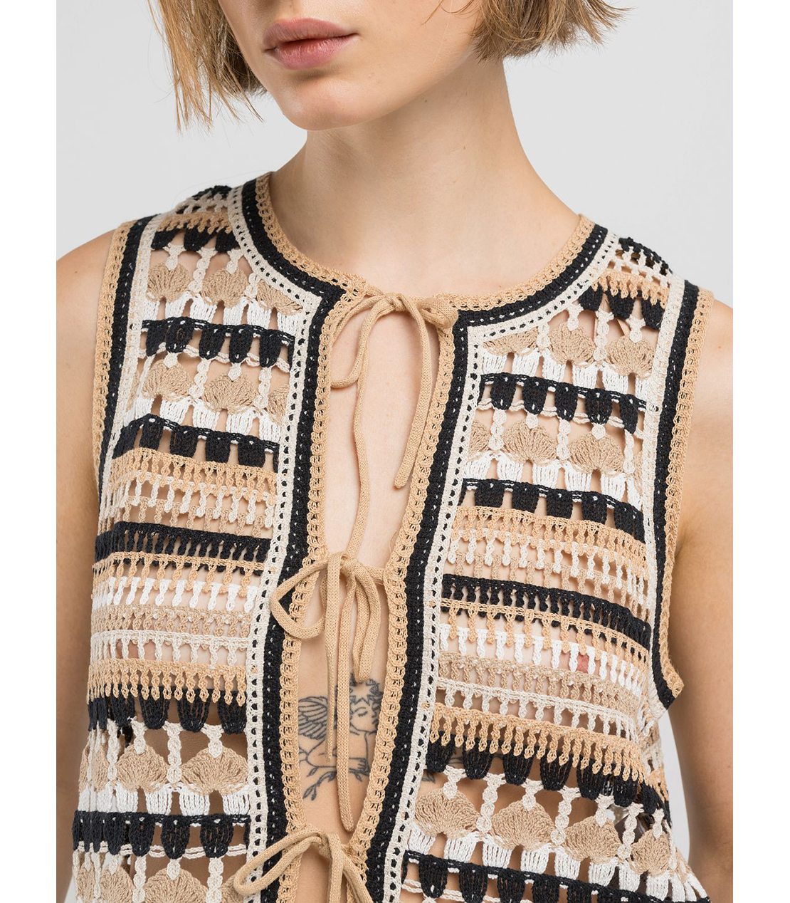 かぎ針編みエフェクトクロップドベスト 詳細画像 ブラック 5